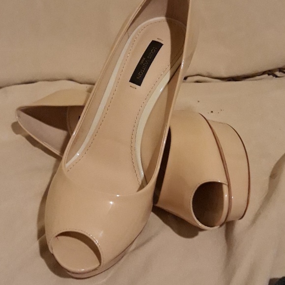 Authentic Louis vuitton heels - Picture 4 of 4